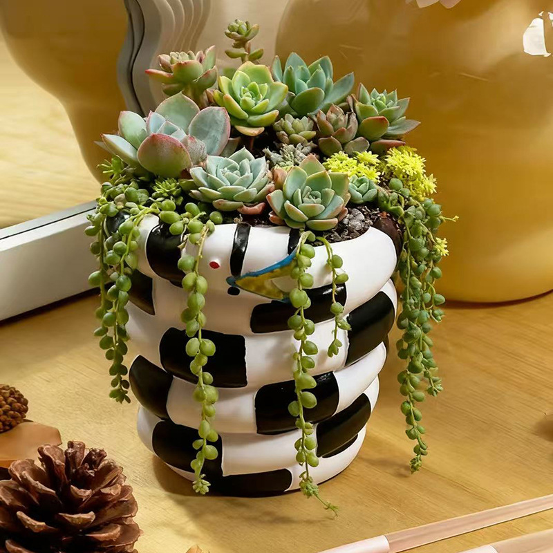 1 Piece Black and White Snake- - Snake Plant Ceramic ulasan dan harga